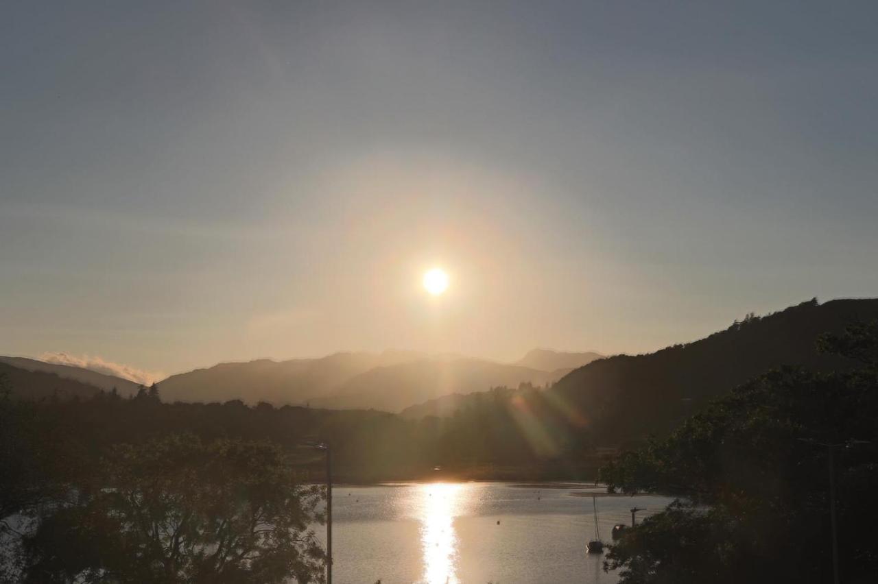 Brand New - Contemporary - 2 Bedroom - 2 Bathroom - Spacious Apartment - Lake Views Ambleside Buitenkant foto